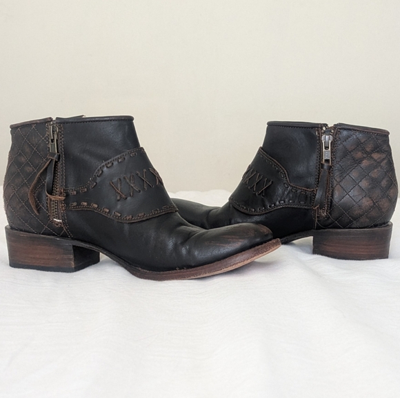 Freebird by Steven Brown Distressed /Quilted Ankle Boots